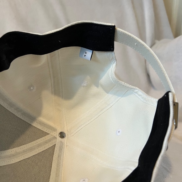 Burberry Baseball Cap - Picture 3 of 3